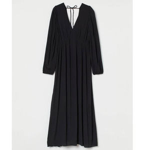 H&M Deep V-Neck Balloon Long Sleeve Pleated Midi Dress Black XL